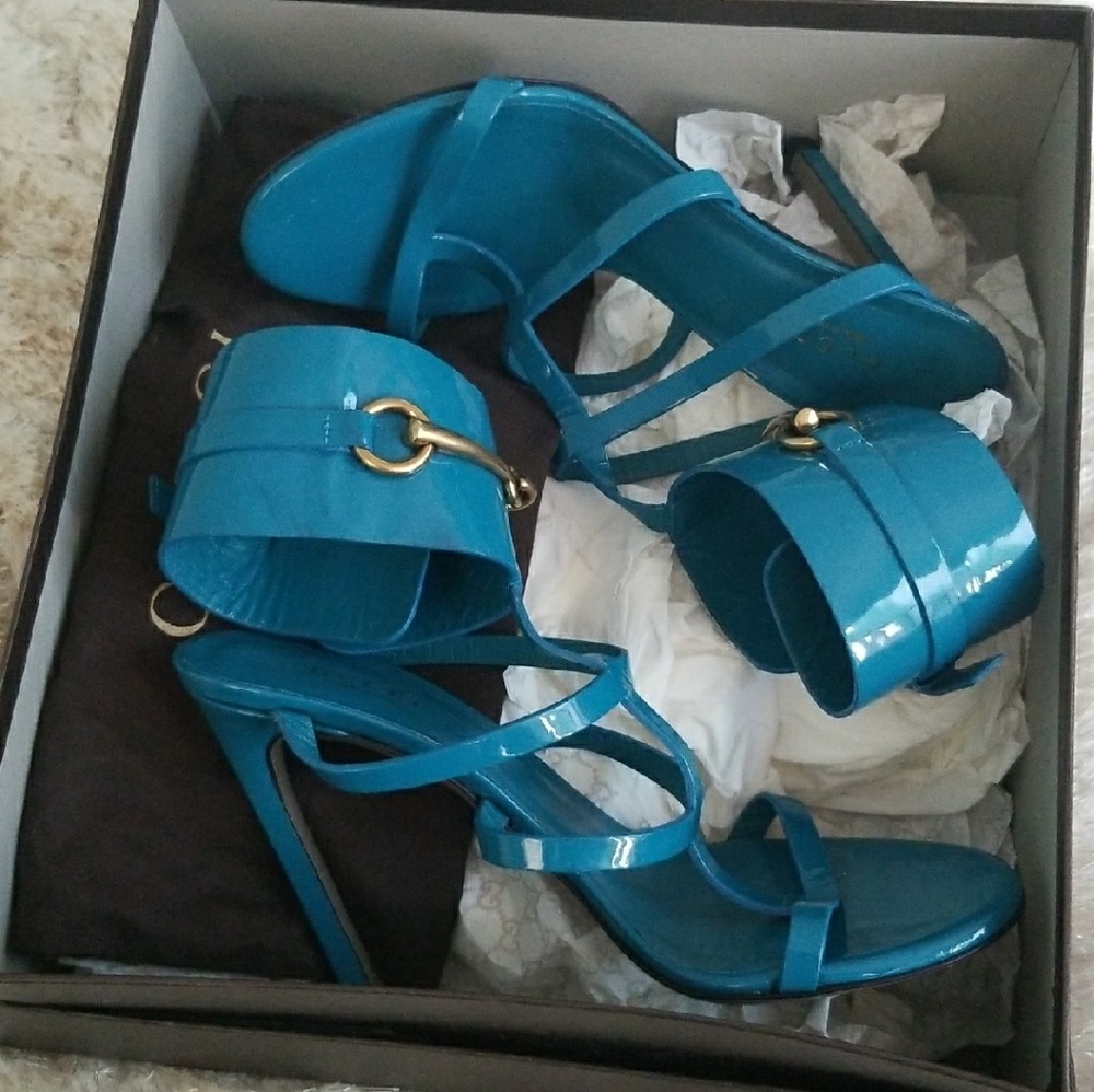 Gucci sandals